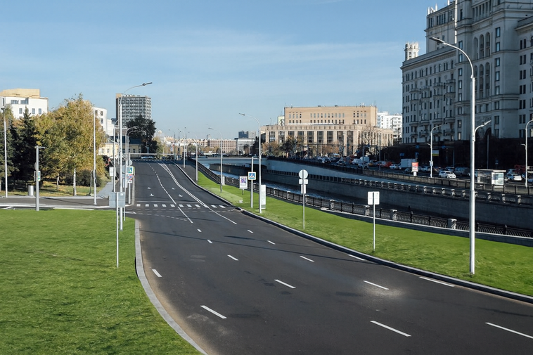 Энергосберегающие решения VARTON для благоустройства набережных Москвы